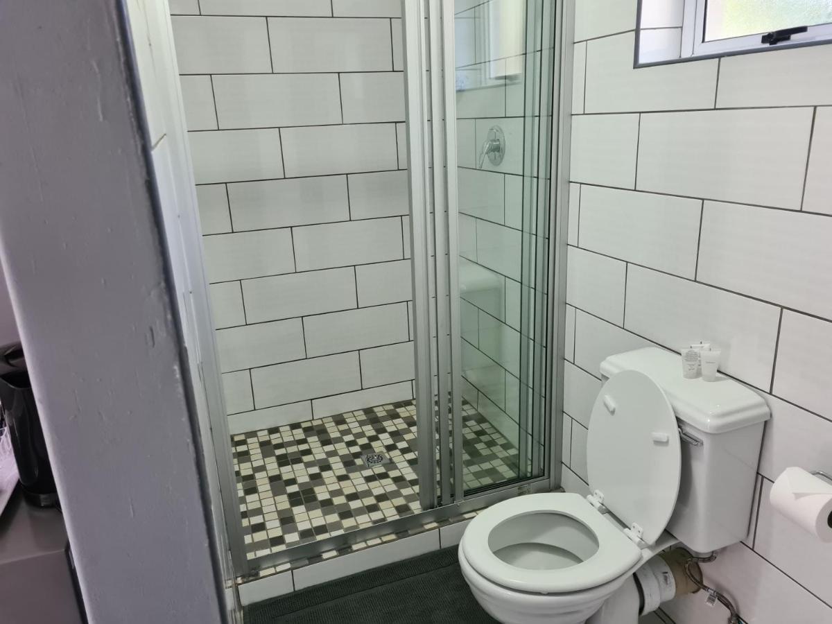 Berry Lane Guesthouse Kroonstad Bagian luar foto