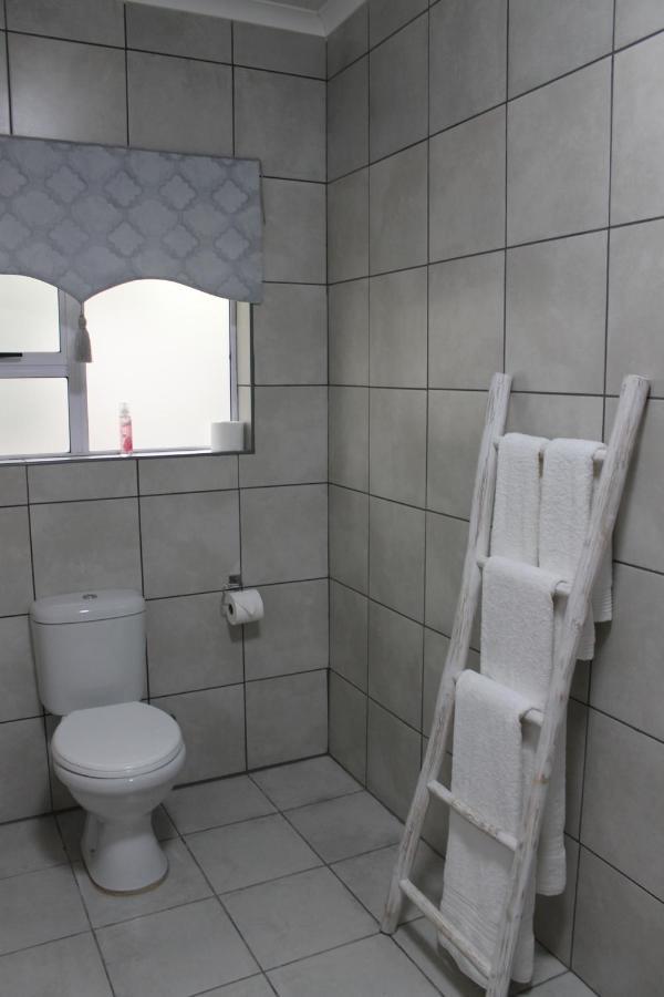 Berry Lane Guesthouse Kroonstad Bagian luar foto