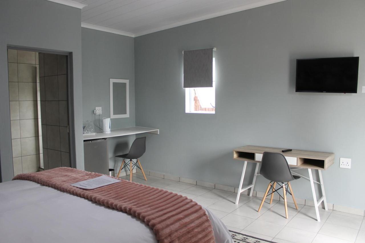 Berry Lane Guesthouse Kroonstad Bagian luar foto