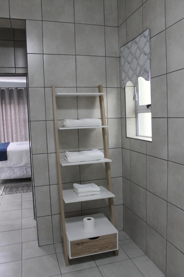 Berry Lane Guesthouse Kroonstad Bagian luar foto