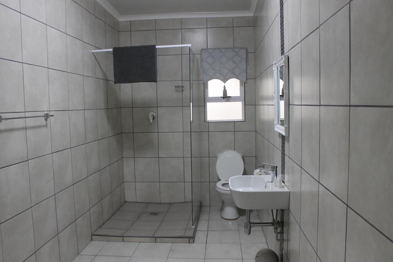 Berry Lane Guesthouse Kroonstad Bagian luar foto