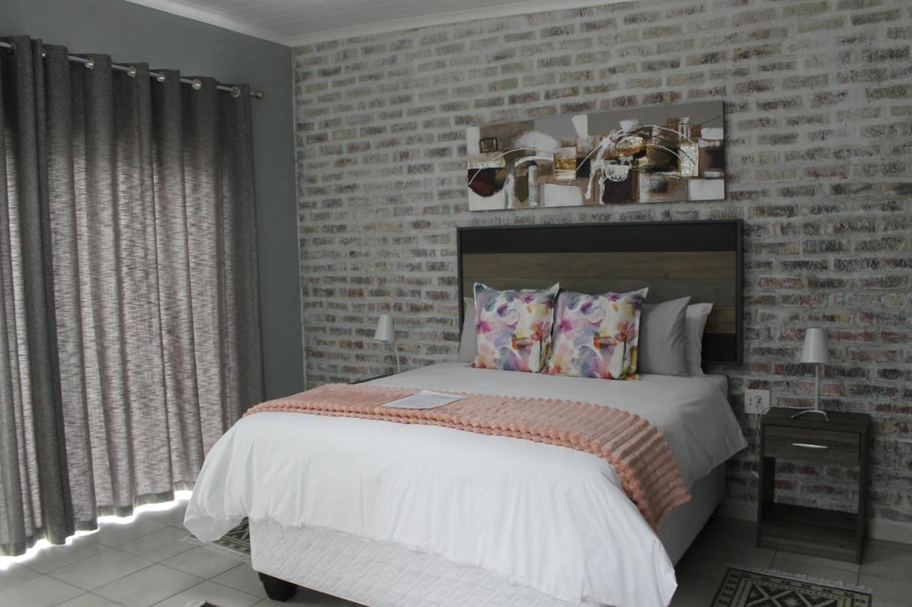 Berry Lane Guesthouse Kroonstad Bagian luar foto