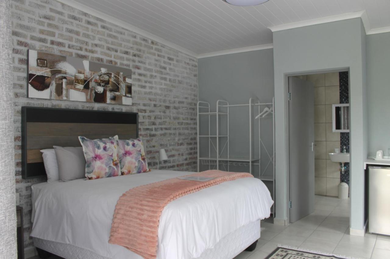 Berry Lane Guesthouse Kroonstad Bagian luar foto