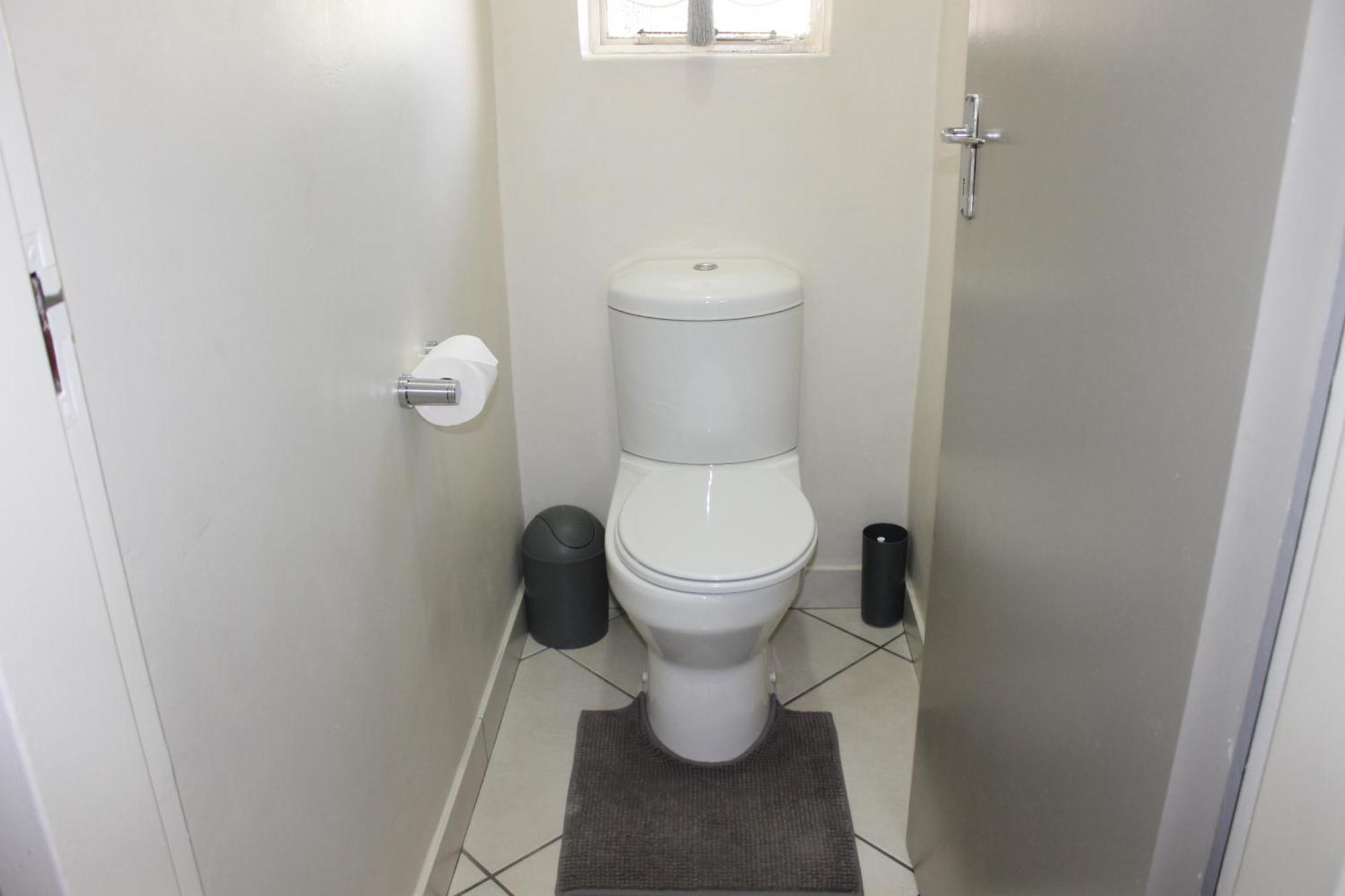 Berry Lane Guesthouse Kroonstad Bagian luar foto
