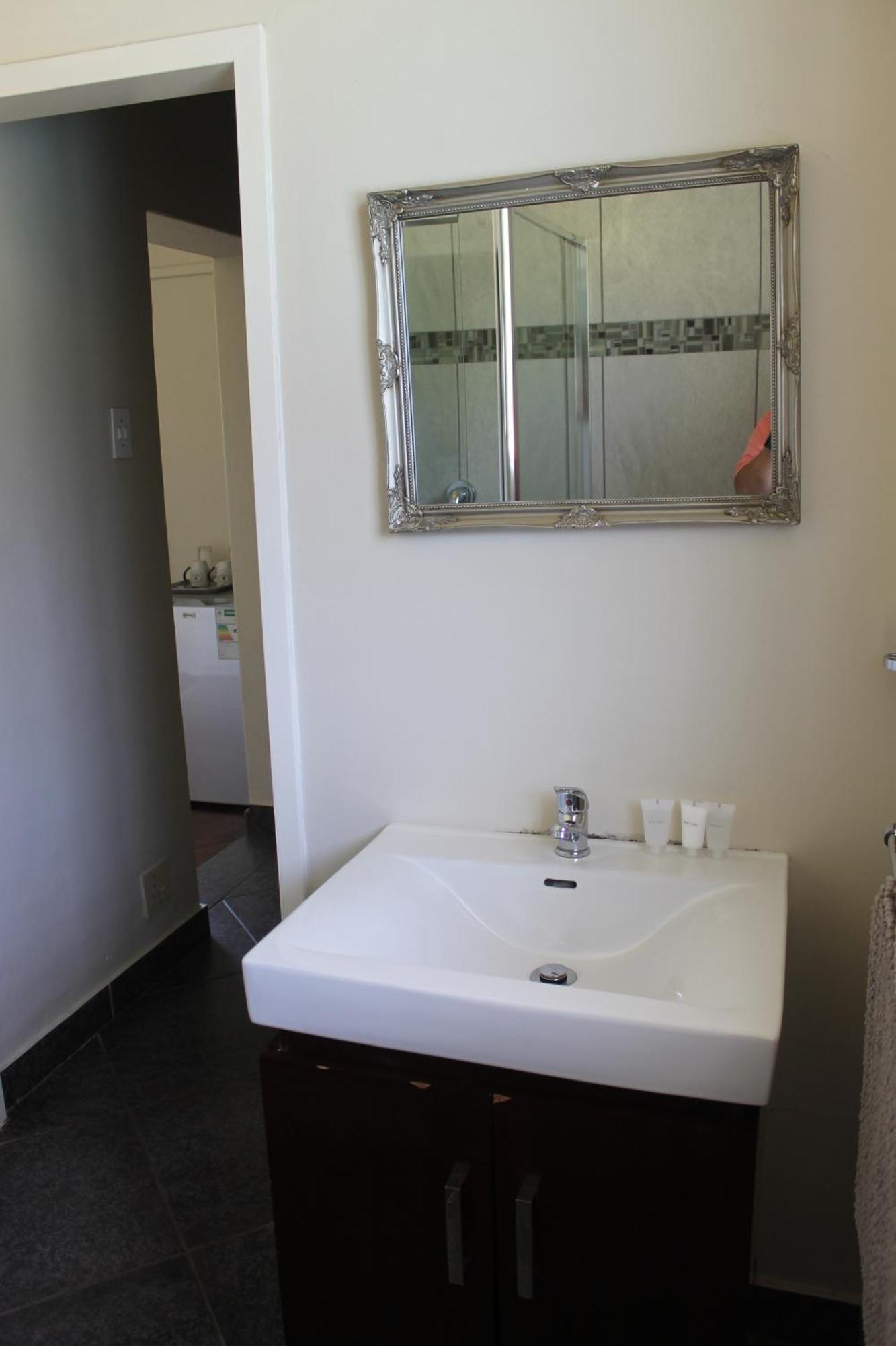 Berry Lane Guesthouse Kroonstad Bagian luar foto