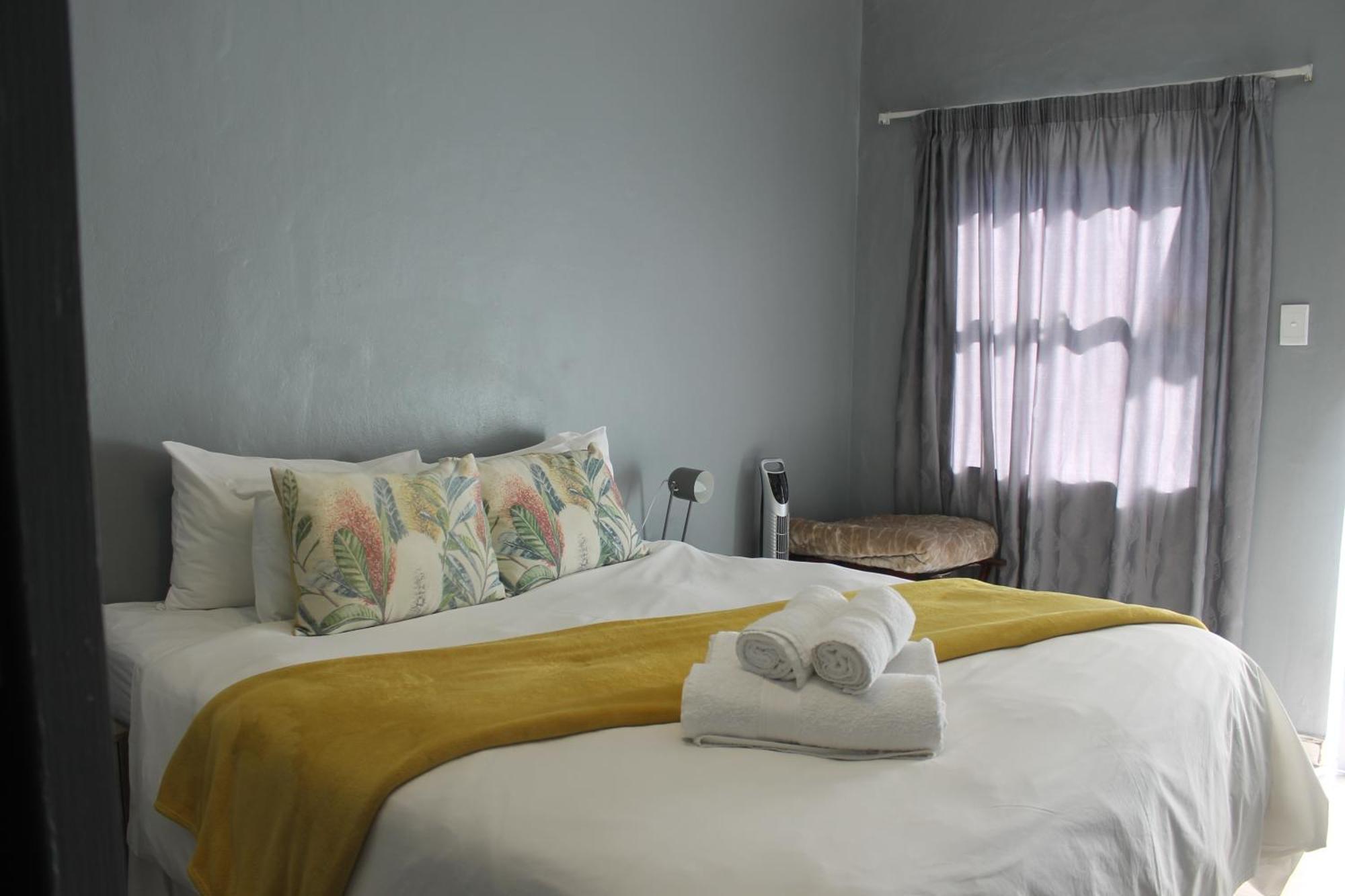 Berry Lane Guesthouse Kroonstad Bagian luar foto