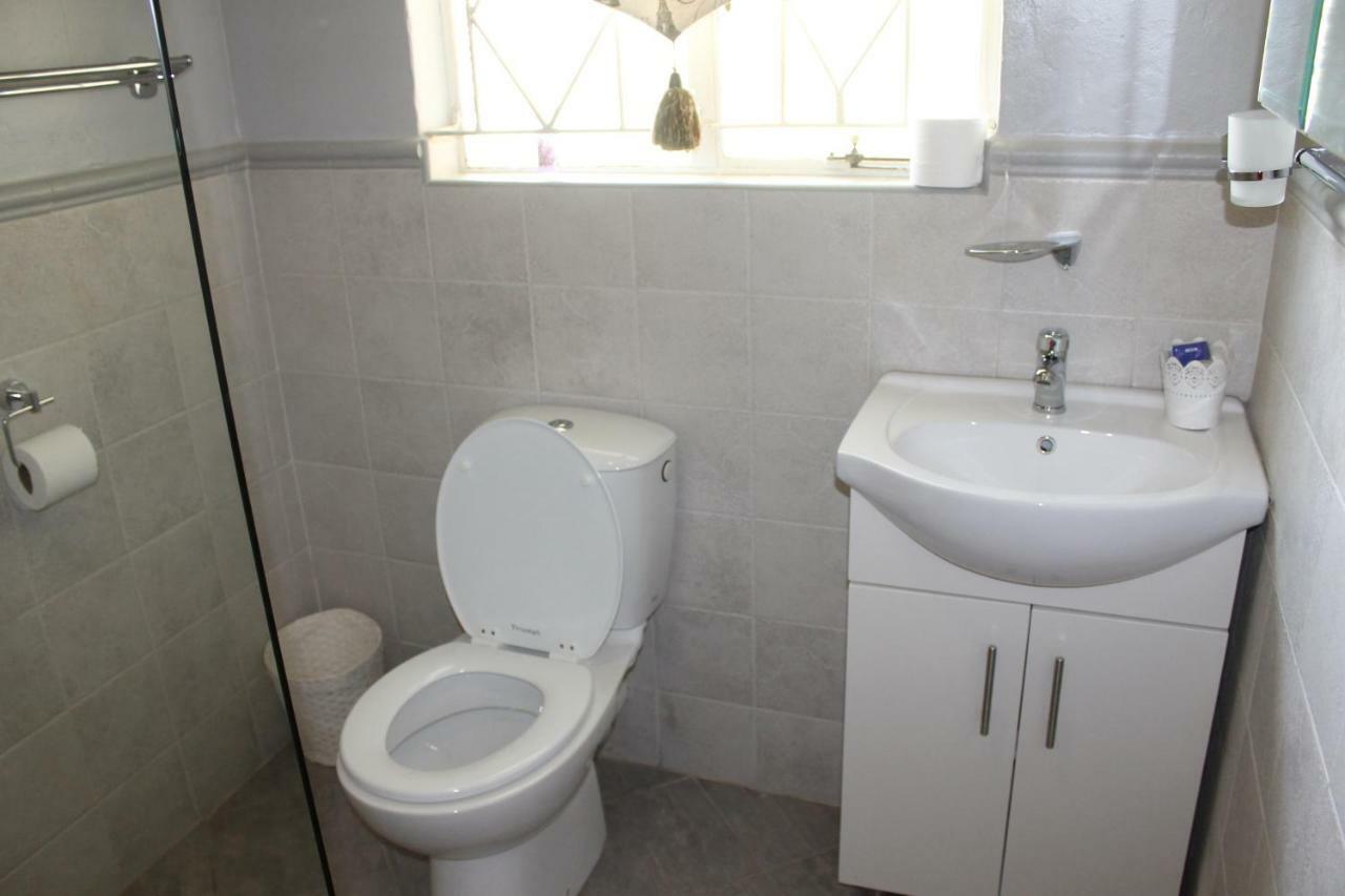 Berry Lane Guesthouse Kroonstad Bagian luar foto