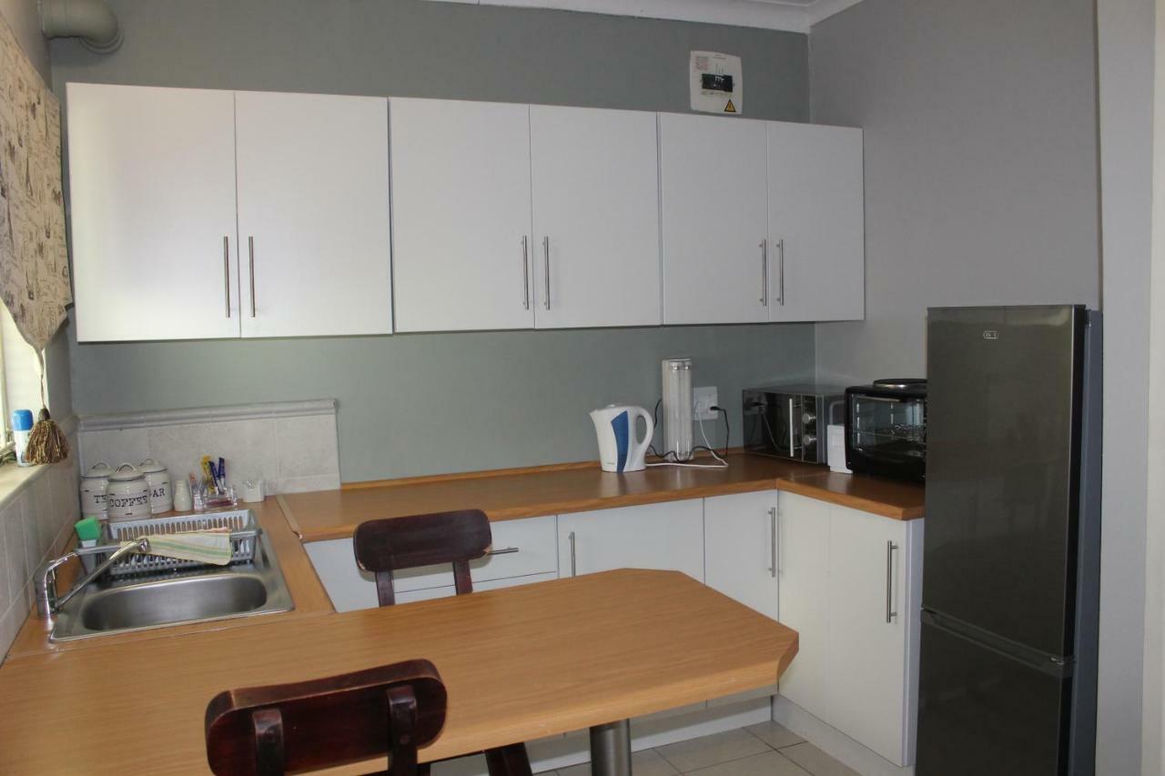 Berry Lane Guesthouse Kroonstad Bagian luar foto