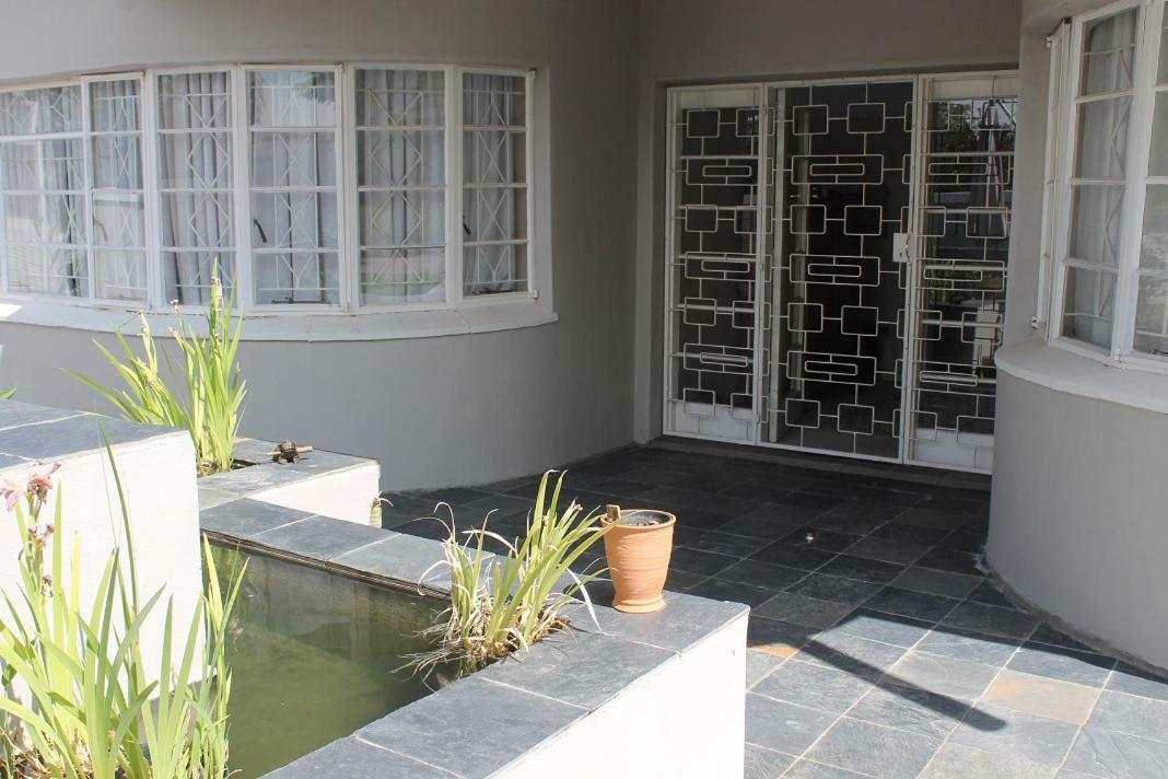 Berry Lane Guesthouse Kroonstad Bagian luar foto